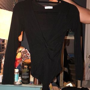 Long sleeve knotted low v neck body suit